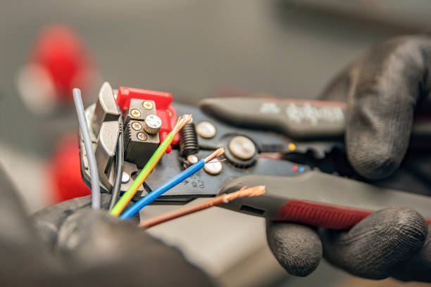 Best Electrical Contractors for Businesses  in Hunters Creek, FL